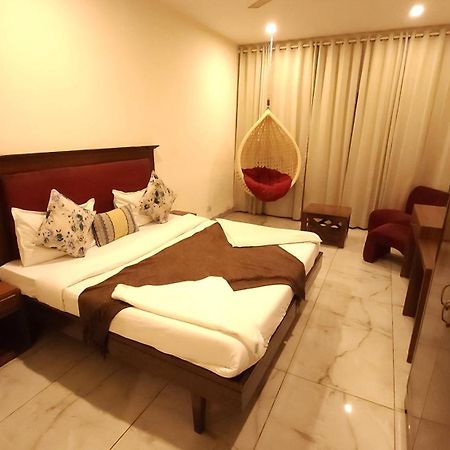 Hotel Vrs Inns Chandīgarh Extérieur photo