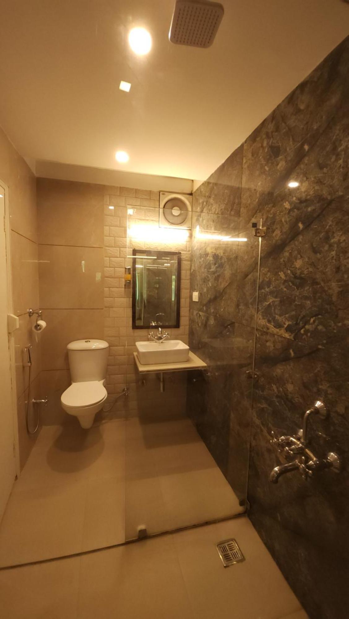 Hotel Vrs Inns Chandīgarh Extérieur photo