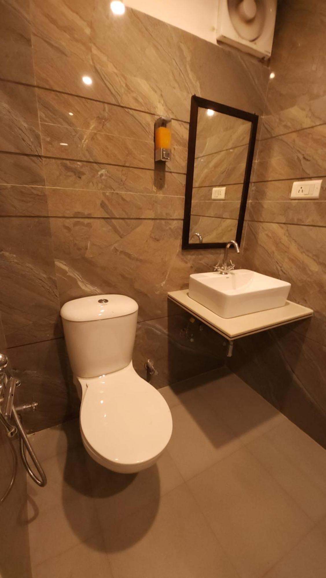 Hotel Vrs Inns Chandīgarh Extérieur photo