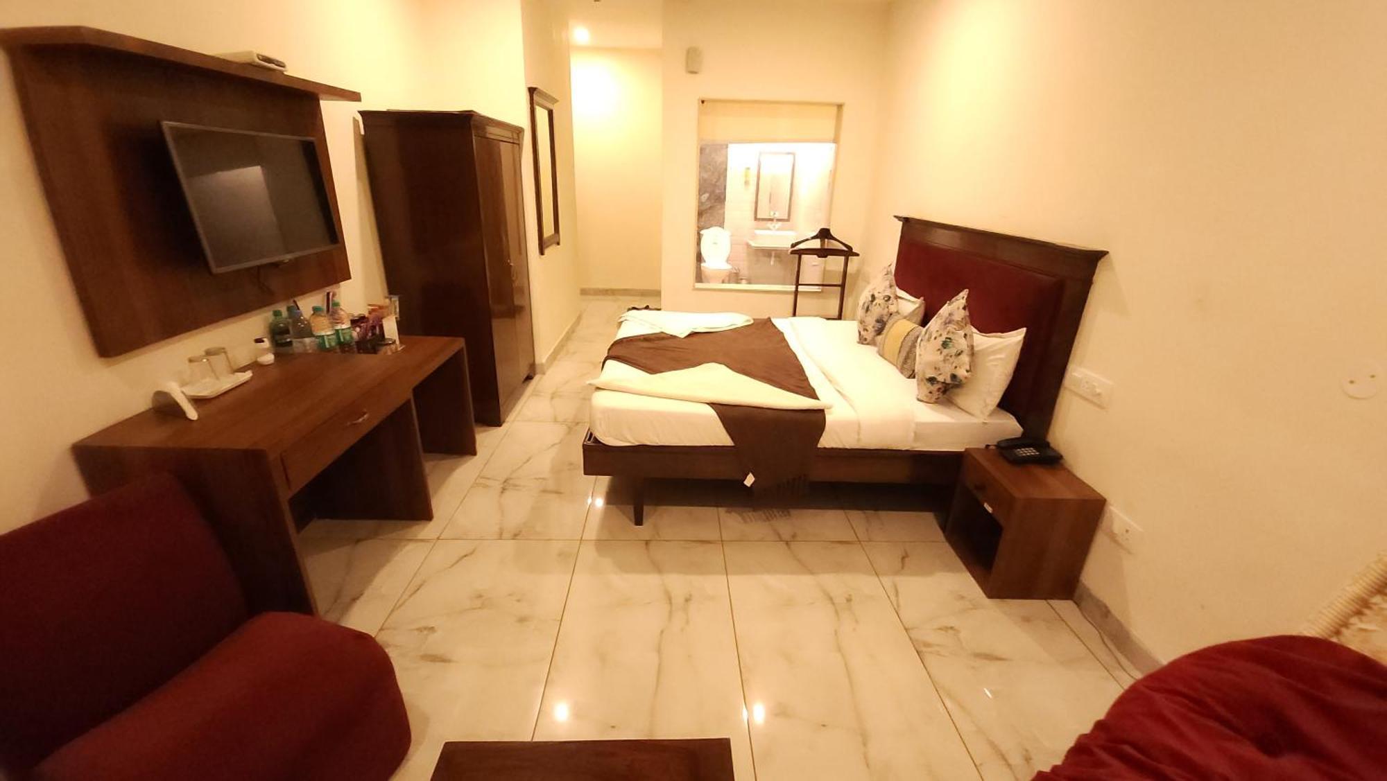 Hotel Vrs Inns Chandīgarh Extérieur photo