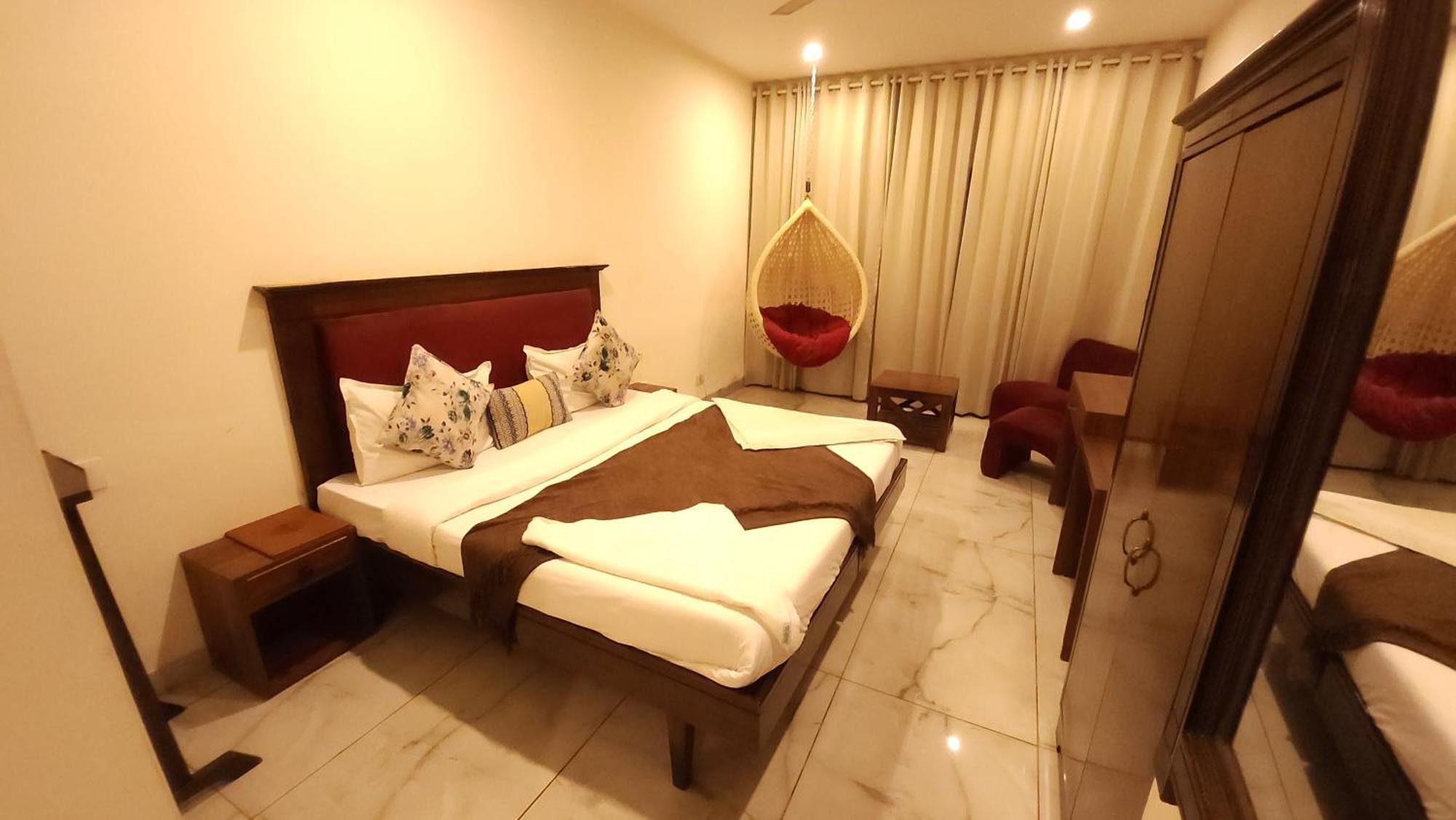 Hotel Vrs Inns Chandīgarh Extérieur photo